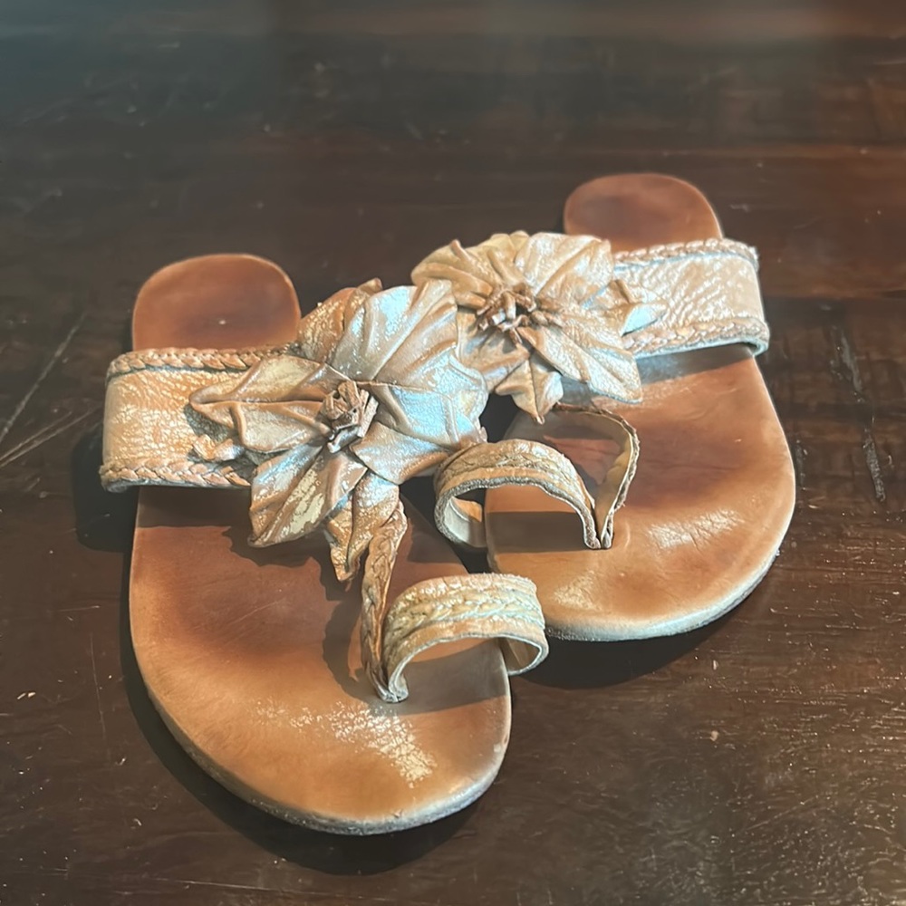 Bed Stu leather floral sandal